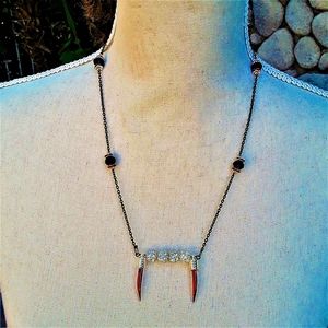 NWT, BEAUTIFULLY HANDCRAFTED VAMP TEETH NECKLACE'